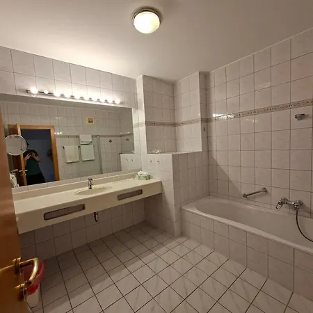 Hotel Werzer Strandcasino 4*