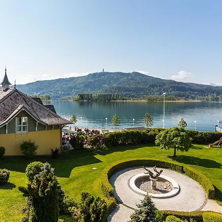 Szálloda Werzer Strandcasino 4*